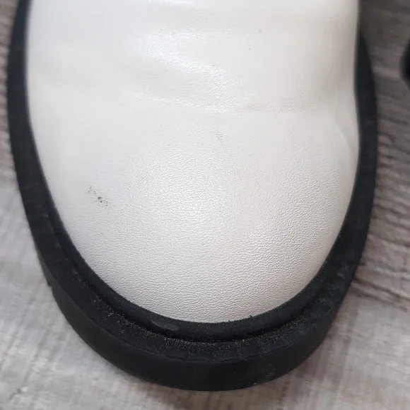 Coach White and Black Leather Boots - Picture 14 of 14